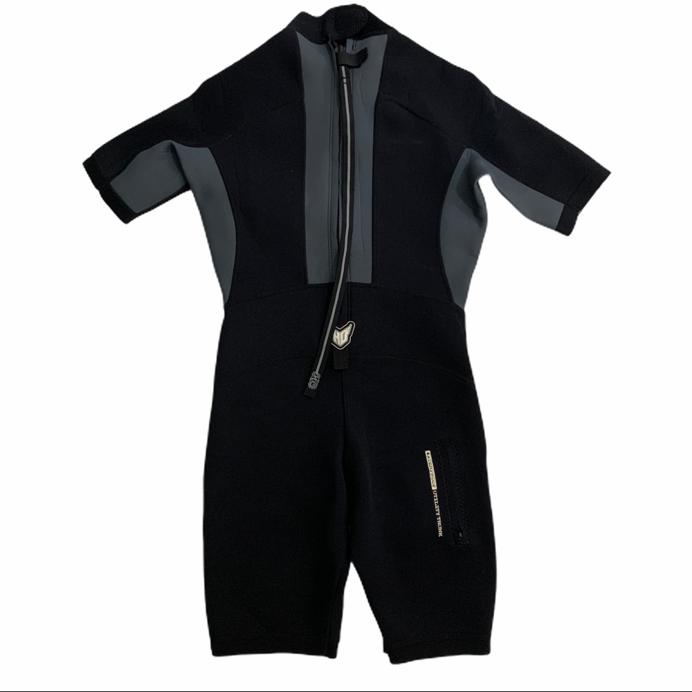 Ho Sports black wetsuit Women’s sz 12